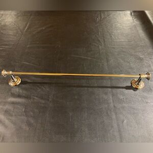 Interdesign Chrome Towel bar, never used. 27” long